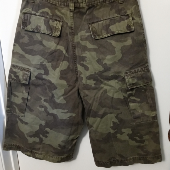 🏇FOOT LOCKER CAMO CARGO PANTS🤺 - Picture 13 of 16